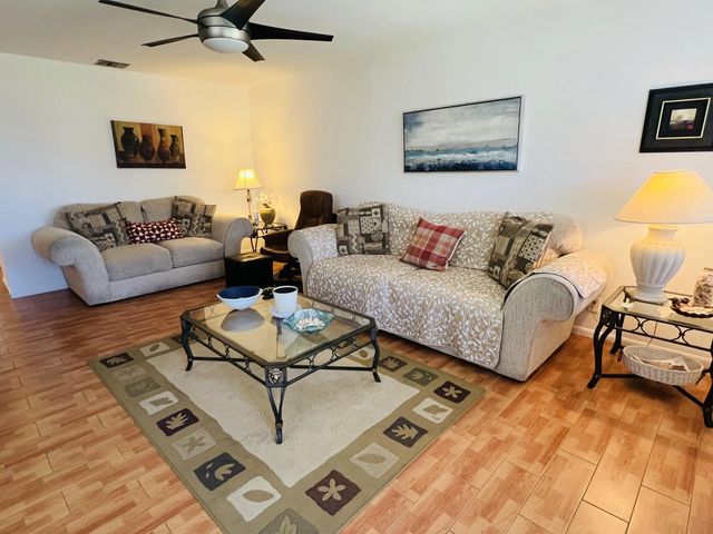 42 Coventry B, West Palm Beach
