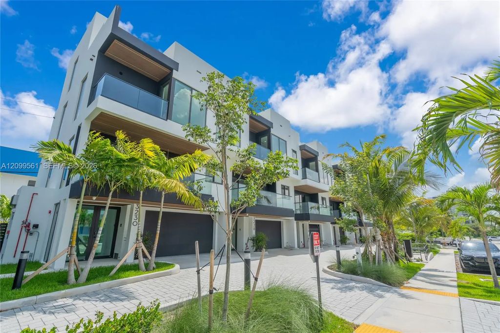 3224 Ne 7th Street, Pompano Beach