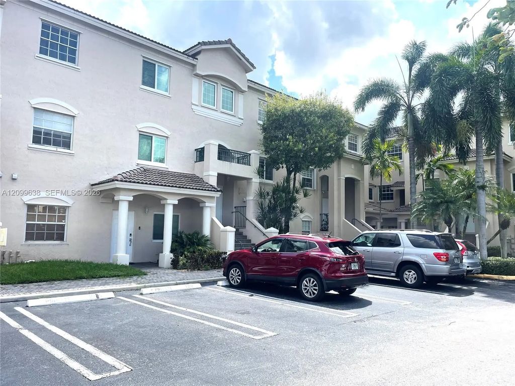 5640 Nw 115th Court #208, Doral