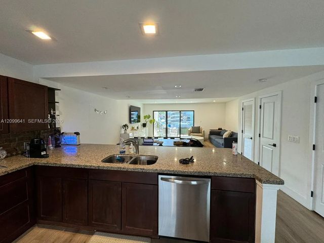4 of 12 - 3720 Ne 167th Street #39, North Miami Beach, FL