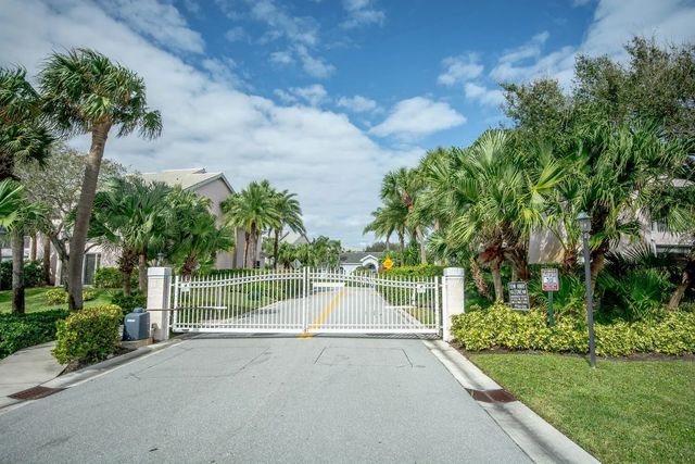 5 of 37 - 4205 Fairway Drive N #4205, Jupiter, FL