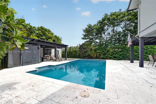 4 of 70 - 10411 Sw 146th Place, Miami, FL