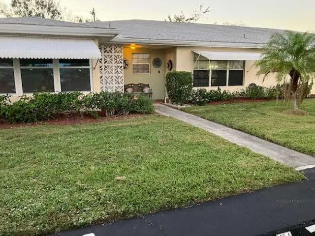 109 Lakes End Drive #b, Fort Pierce