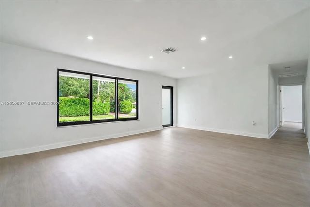 3 of 23 - 10 Nw 100th Street, Miami Shores, FL