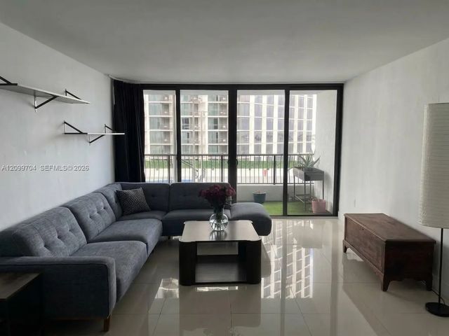 555 Ne 15th Street #10f, Miami