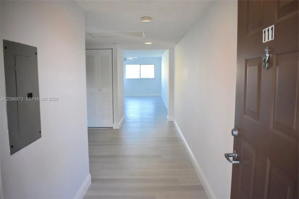 12550 Sw 15th Street #111e, Pembroke Pines