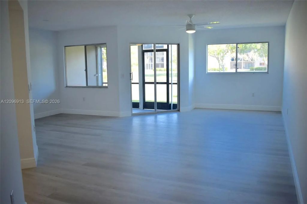 12550 Sw 15th Street #111e, Pembroke Pines
