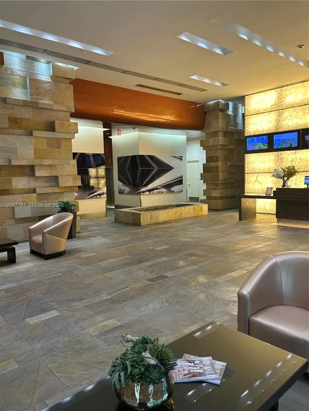 500 Brickell Avenue #2304, Miami