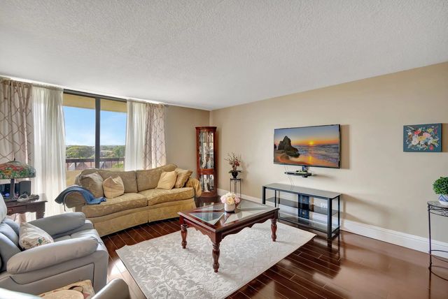 4 of 46 - 6372 La Costa Drive #504, Boca Raton, FL