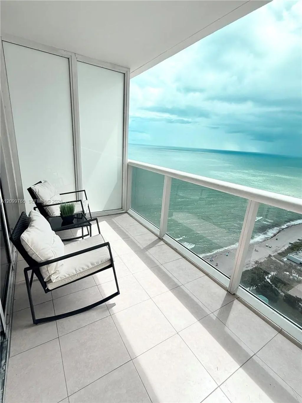 1830 S Ocean Drive #3705, Hallandale Beach