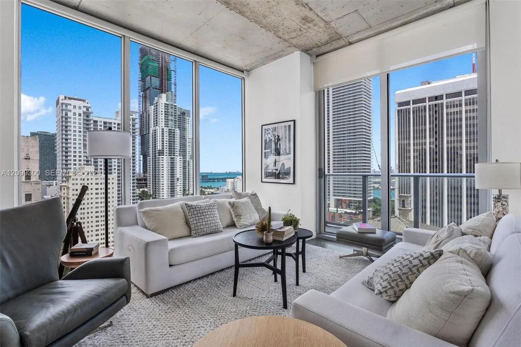 151 Se 1st Street #2102, Miami