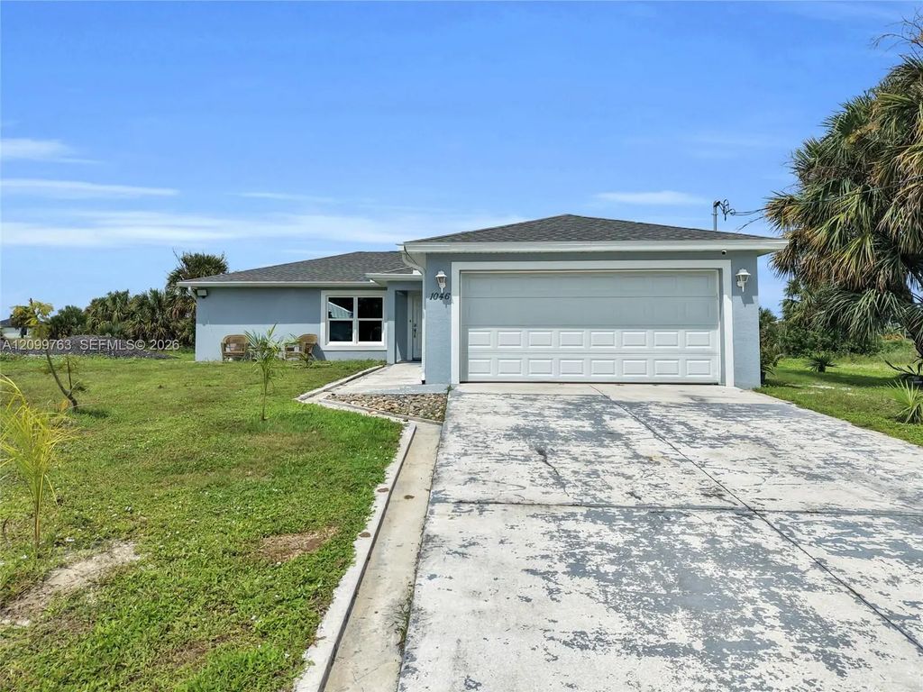 1046 Saturn Court, 