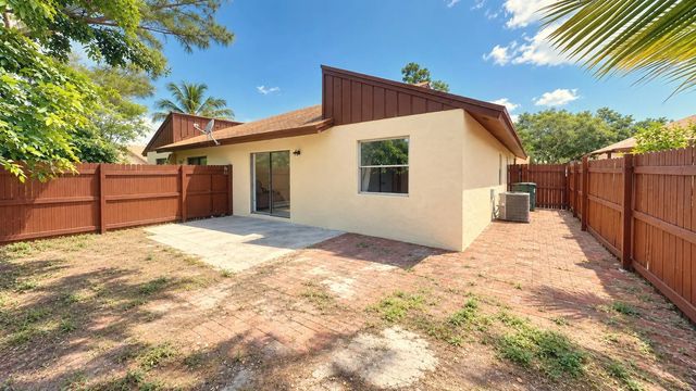 2 of 13 - 3770 Mil Lake Court, Greenacres, FL