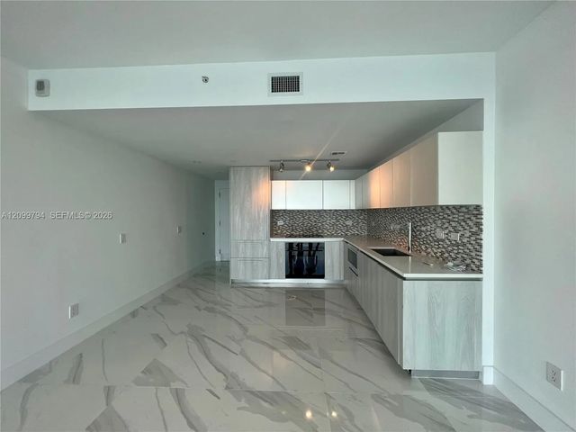 3 of 23 - 3131 Ne 7th Avenue #1205, Miami, FL