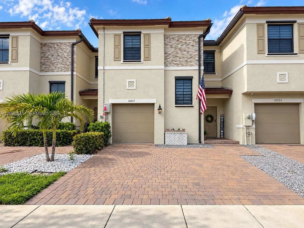 10217 Sw 231st Lane, Miami