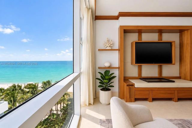 2 of 27 - 6801 Collins Avenue #811, Miami Beach, FL