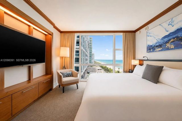 4 of 27 - 6801 Collins Avenue #811, Miami Beach, FL
