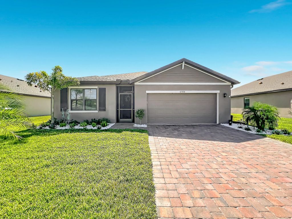 6904 Topaz Drive, Grant Valkaria