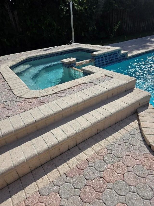 3 of 8 - 15532 Sw 112th Terrace, Miami, FL