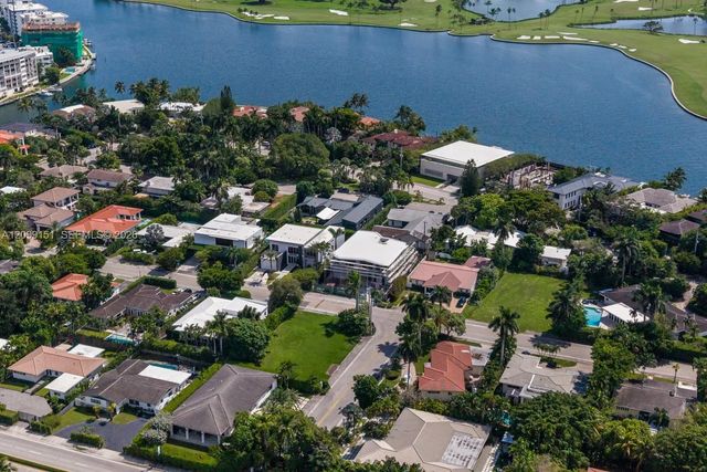 3 of 14 - 9525 Broadview Terrace, Bay Harbor Islands, FL