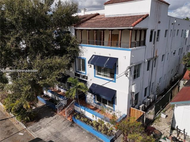 2 of 17 - 1021 Nw 3rd Street #206, Miami, FL