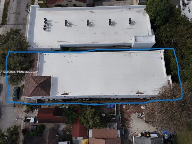5 of 17 - 1021 Nw 3rd Street #206, Miami, FL