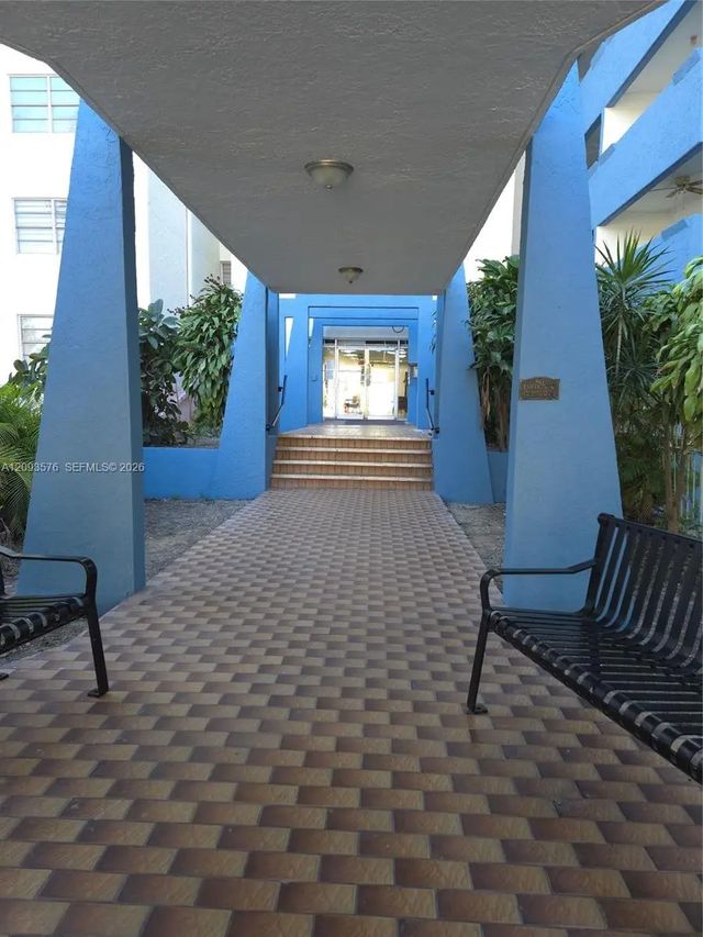 5050 Nw 7th Street #709, Miami