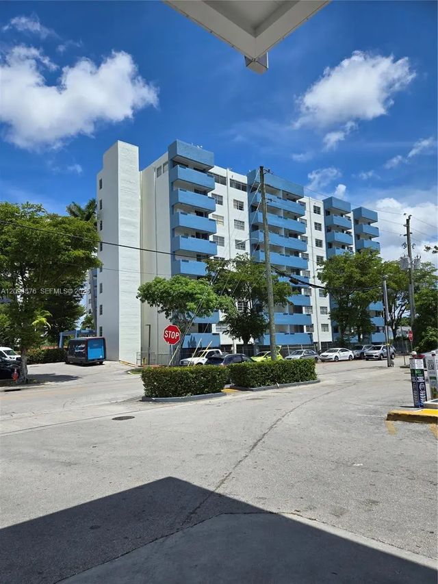 2 of 15 - 5050 Nw 7th Street #709, Miami, FL