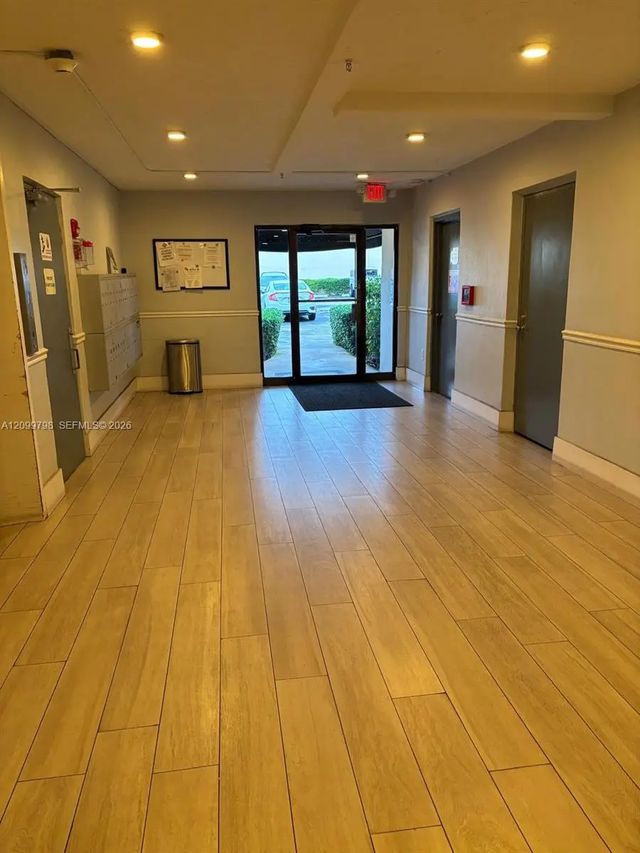 2 of 10 - 9022 Ne 8th Avenue #3r, Miami Shores, FL