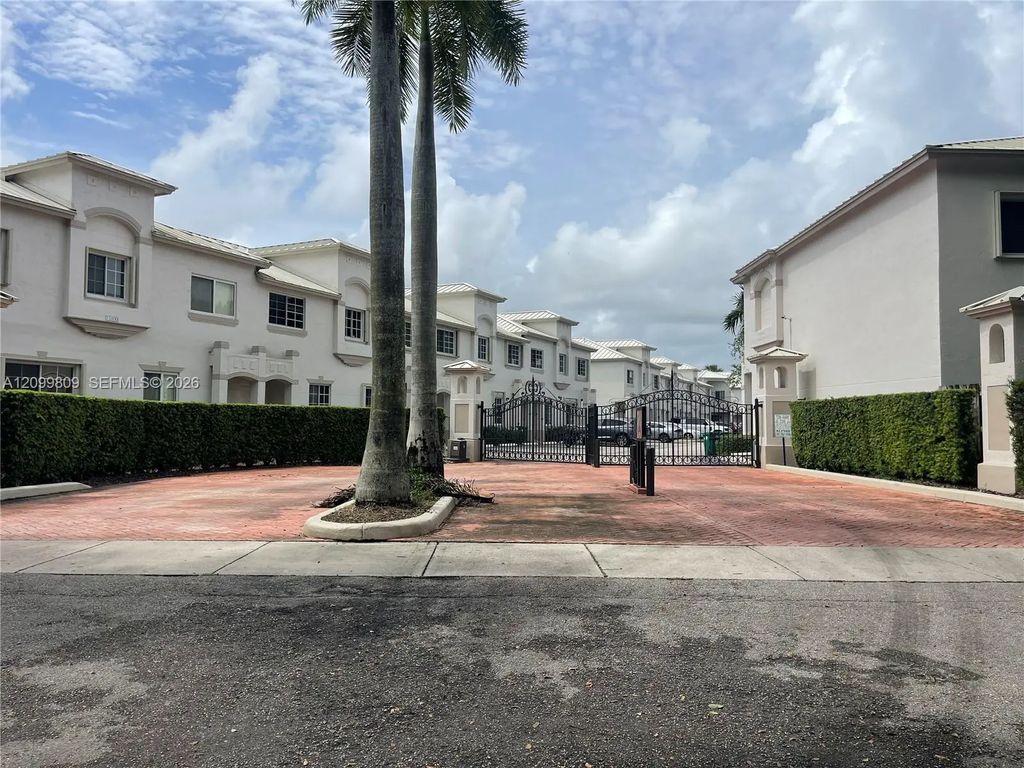15720 Sw 92nd Avenue #4a, Palmetto Bay