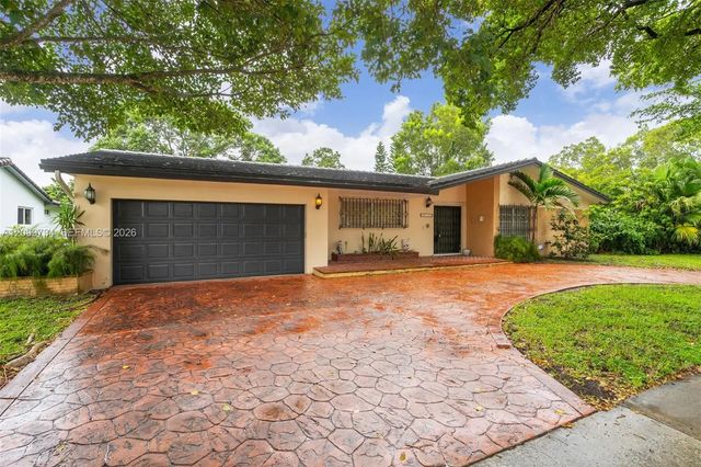 3 of 45 - 7200 S Miami Lakeway S, Miami Lakes, FL