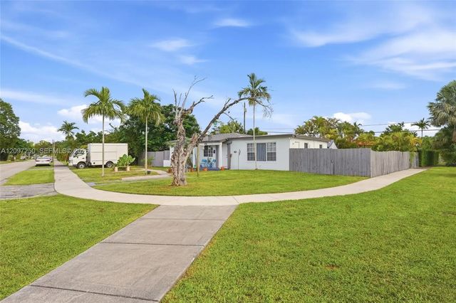 3 of 45 - 9270 Sw 43rd Street, Miami, FL