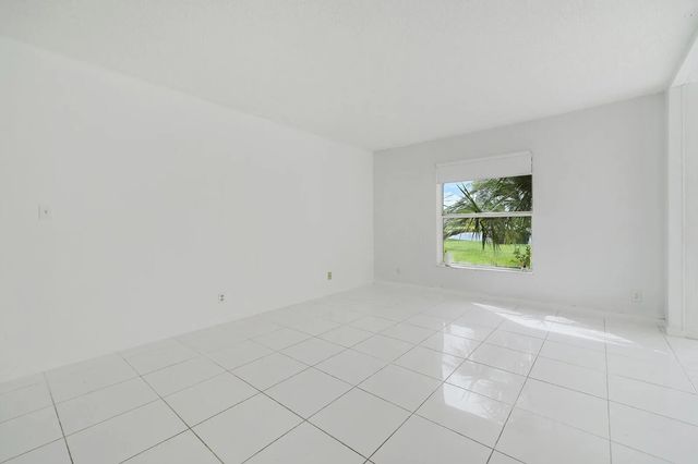 5 of 38 - 8577 Boca Glades Boulevard W #d, Boca Raton, FL