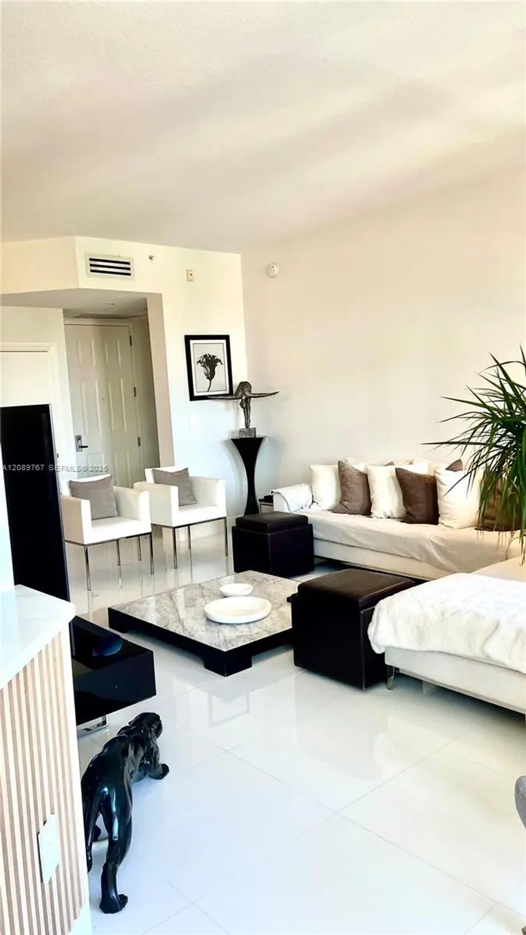 3001 Ne 185th Street #421, Aventura