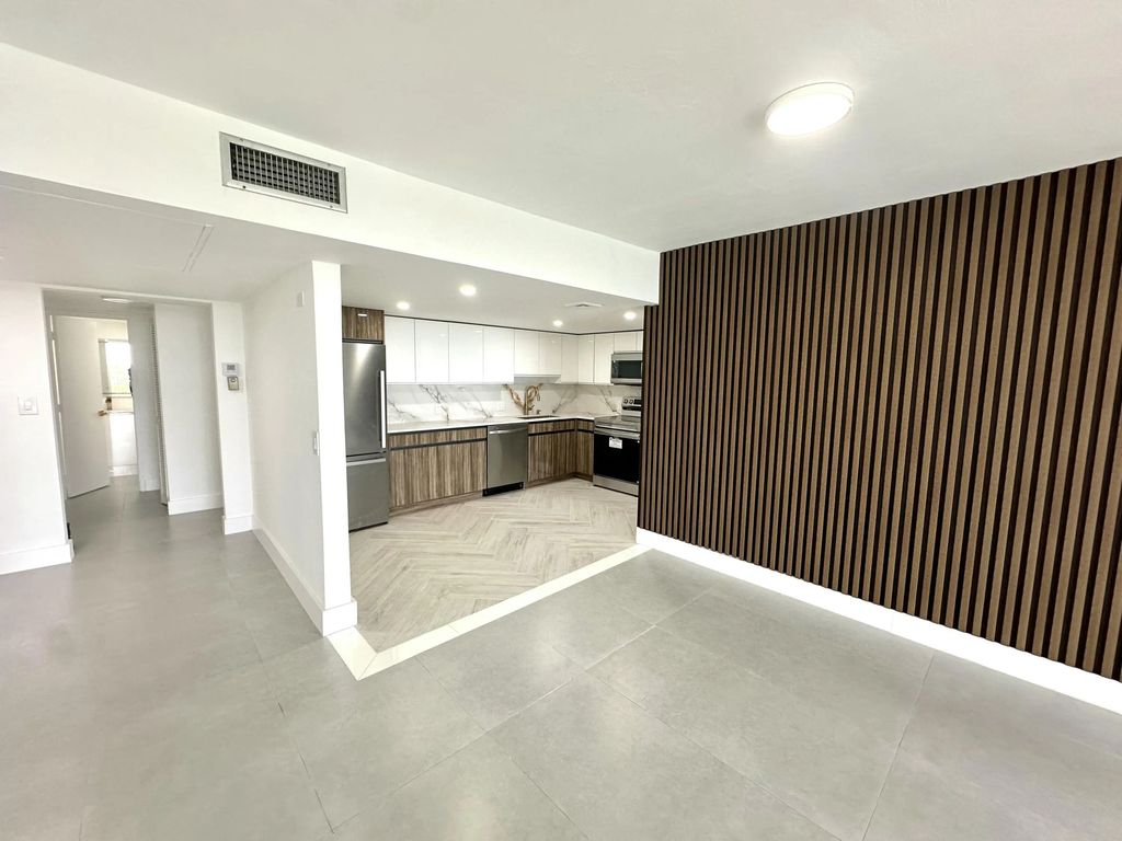2940 N Course Drive #607, Pompano Beach