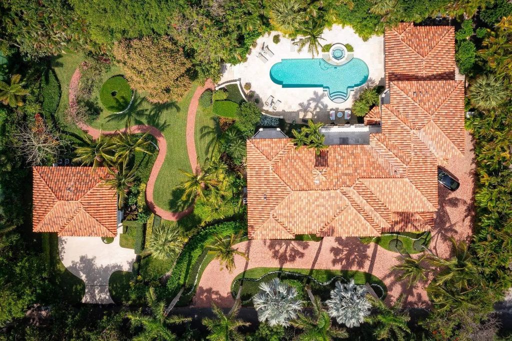 5 Via Sunny, Palm Beach