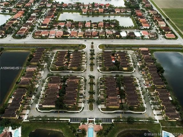 4 of 27 - 6243 Sw 165th Avenue, Miami, FL