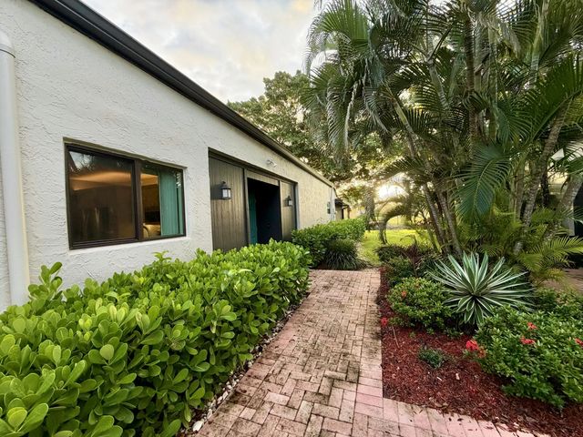 3 of 10 - 21692 Tall Palm Circle #10-b, Boca Raton, FL