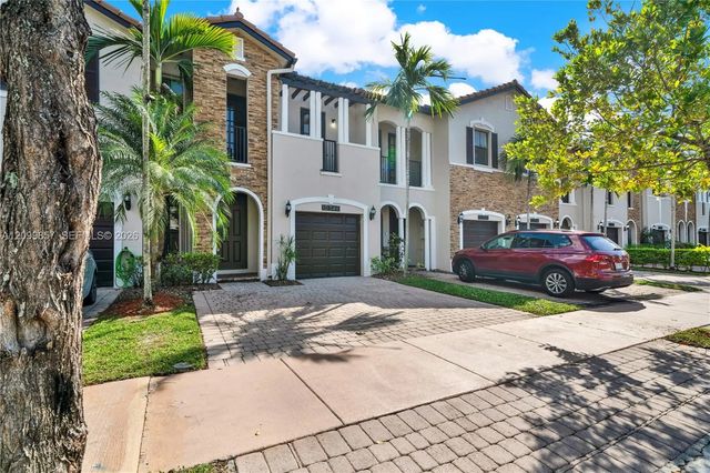 3 of 42 - 10346 Nw 30th Terrace #10346, Doral, FL