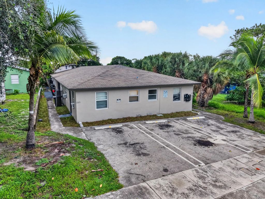 633 10th Street #3, West Palm Beach