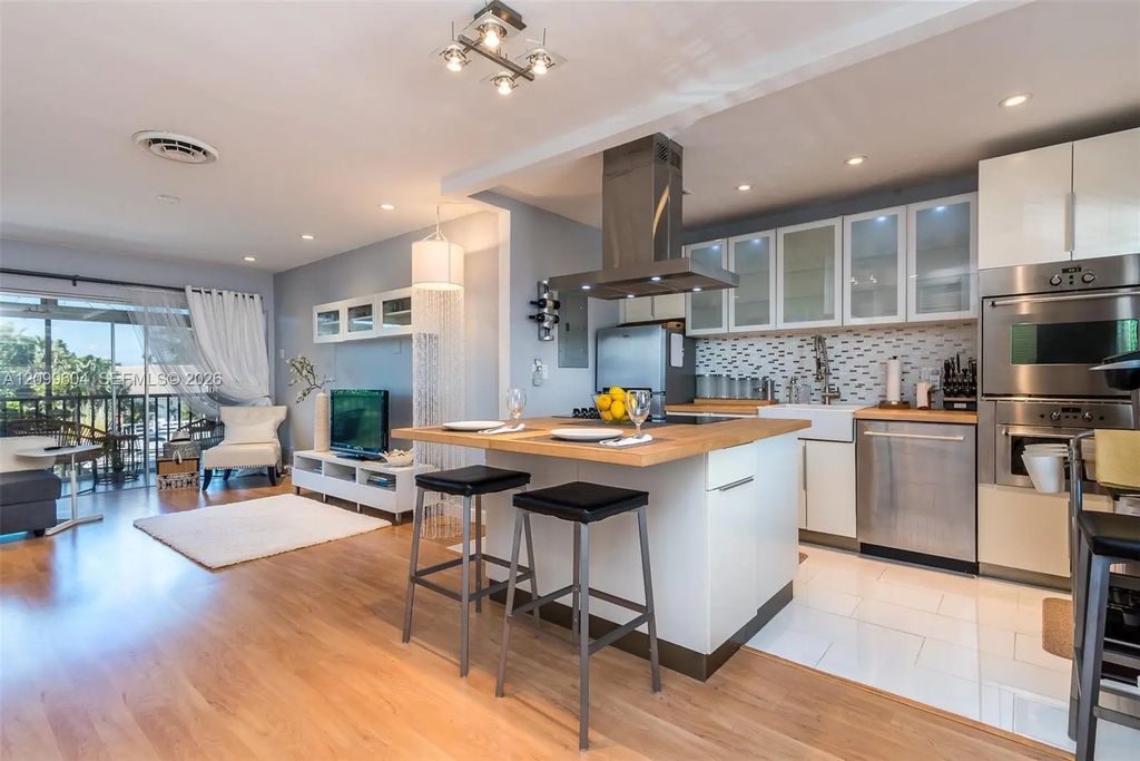 2801 Ne 33rd Court #204, Fort Lauderdale