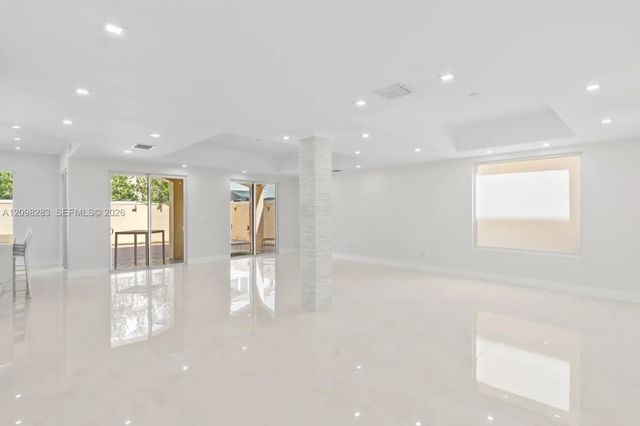 5 of 33 - 21227 Ne 31st Place, Aventura, FL