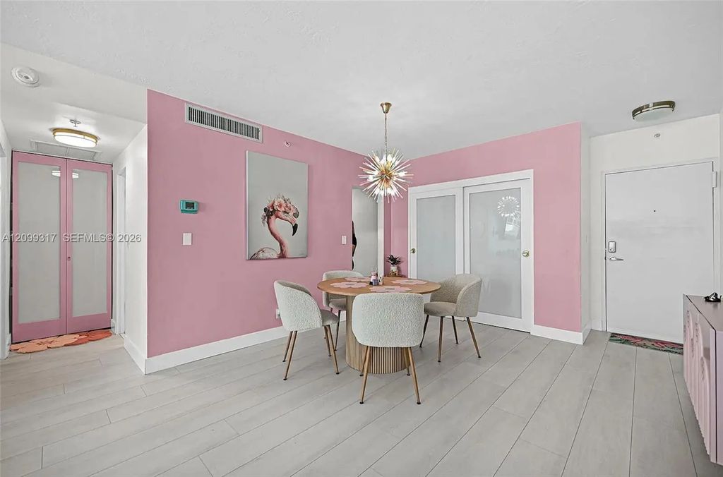 3001 Ocean #403, Hollywood