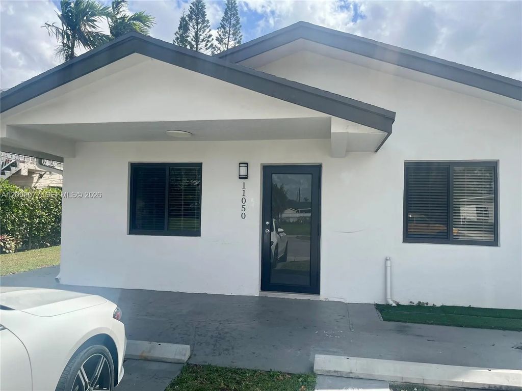 11050 Sw 5th Street #1, Sweetwater
