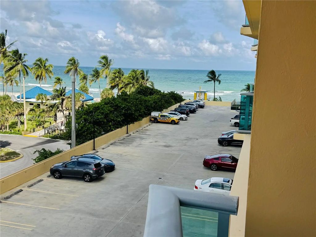 2501 S Ocean Drive #439, Hollywood