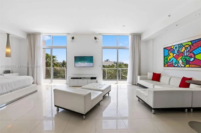 3 of 34 - 2001 Meridian Avenue #506, Miami Beach, FL