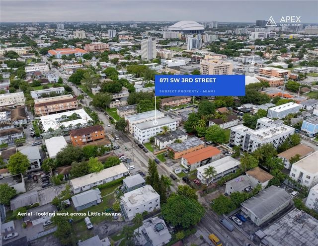5 of 23 - 871 Sw 3rd Street, Miami, FL