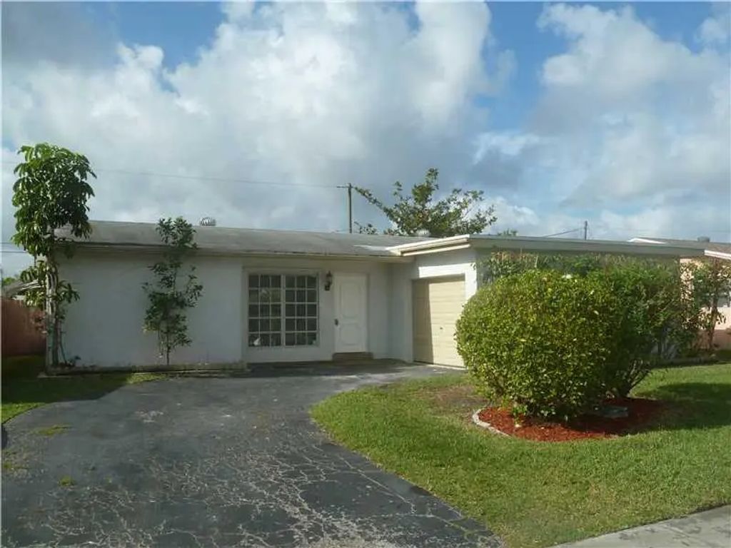 9616 Nw 26th Place, Sunrise