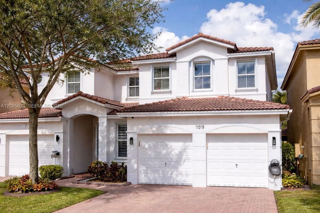 N/A, Doral