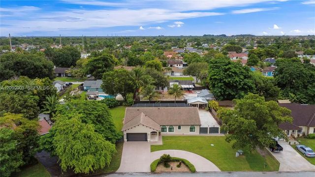 4 of 43 - 15221 Sw 148th Avenue, Miami, FL
